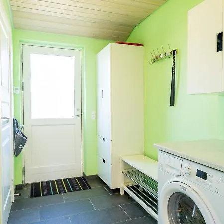 بيت للعطل 6 Person In *